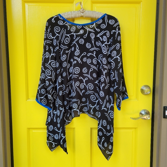 IguaNa Wearable Art Swirl Print Shark Bite Top | Lagenlook Whimsycore L - Picture 10 of 11